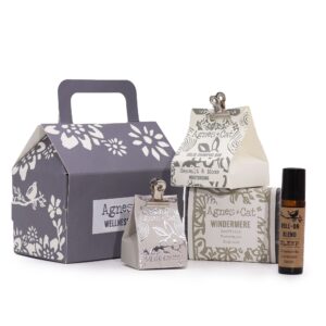 Agnes & Cat Wellness Gift Set – Lake Breeze | www.artisan-gifts.co.uk 1