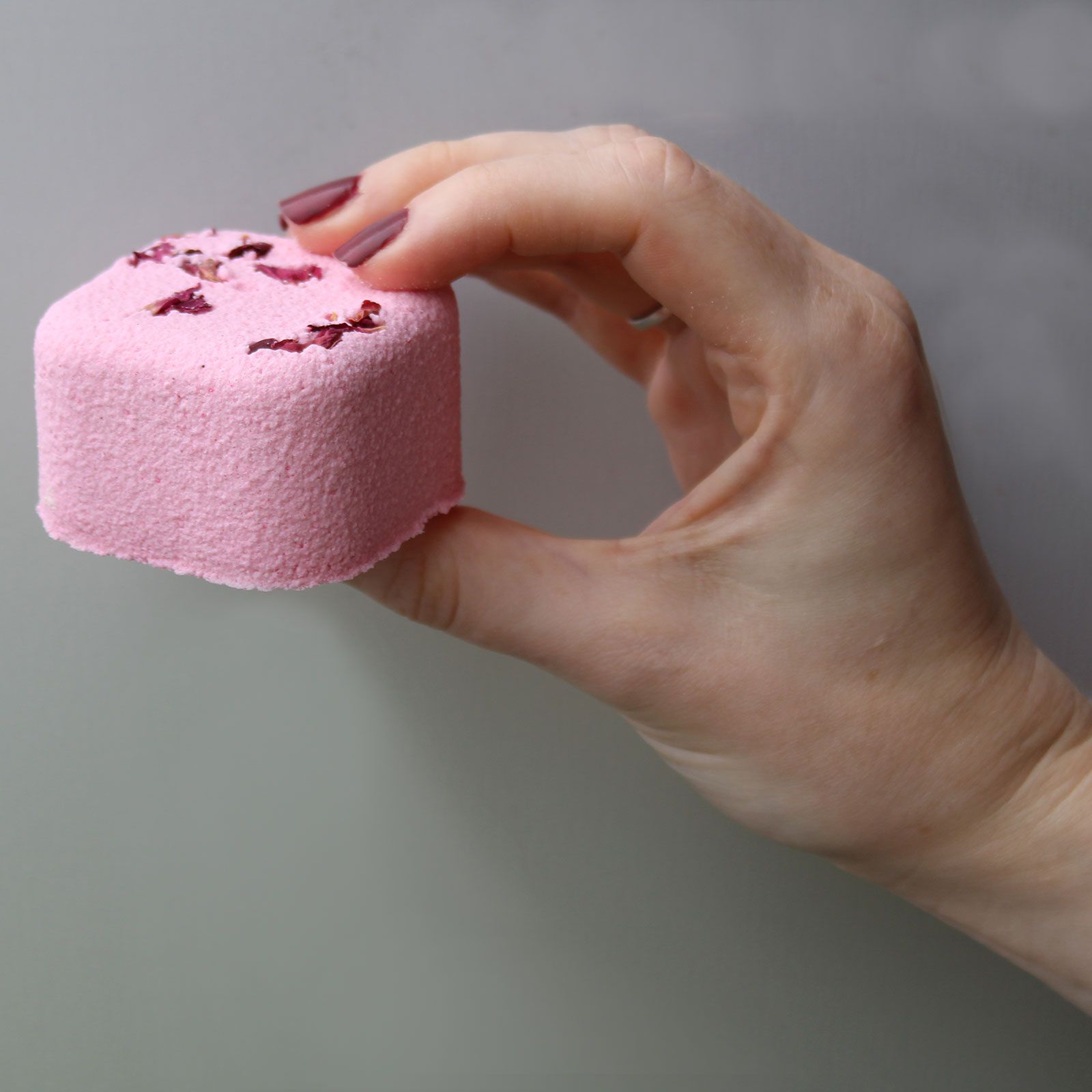 Aromatherapy Shower Steamer 80g – Steamy Shower | www.artisan-gifts.co.uk 5 Aromatherapy Shower Steamer 80g – Steamy Shower | www.artisan-gifts.co.uk 4