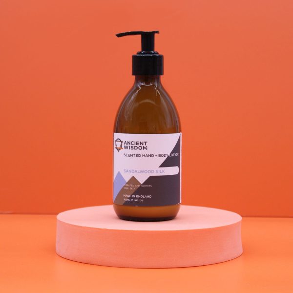Sandalwood Silk Lotion 300ml - Image 2