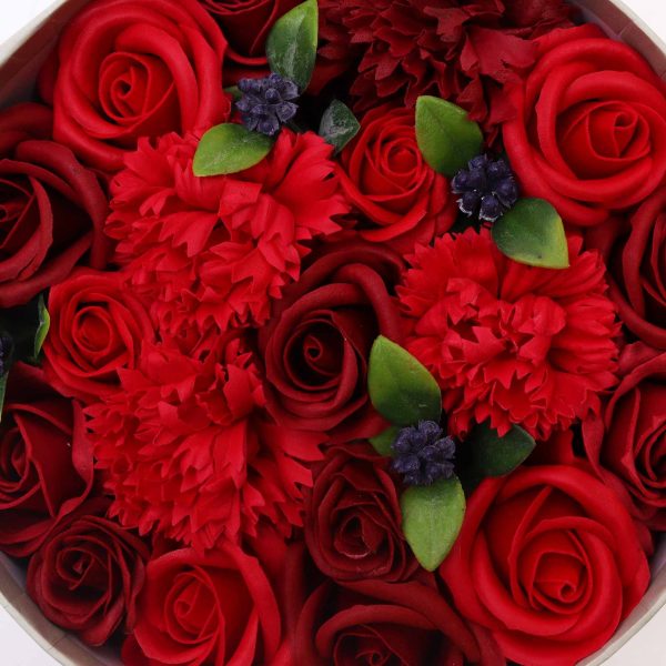 Round Box - Classic Red Roses - Image 4