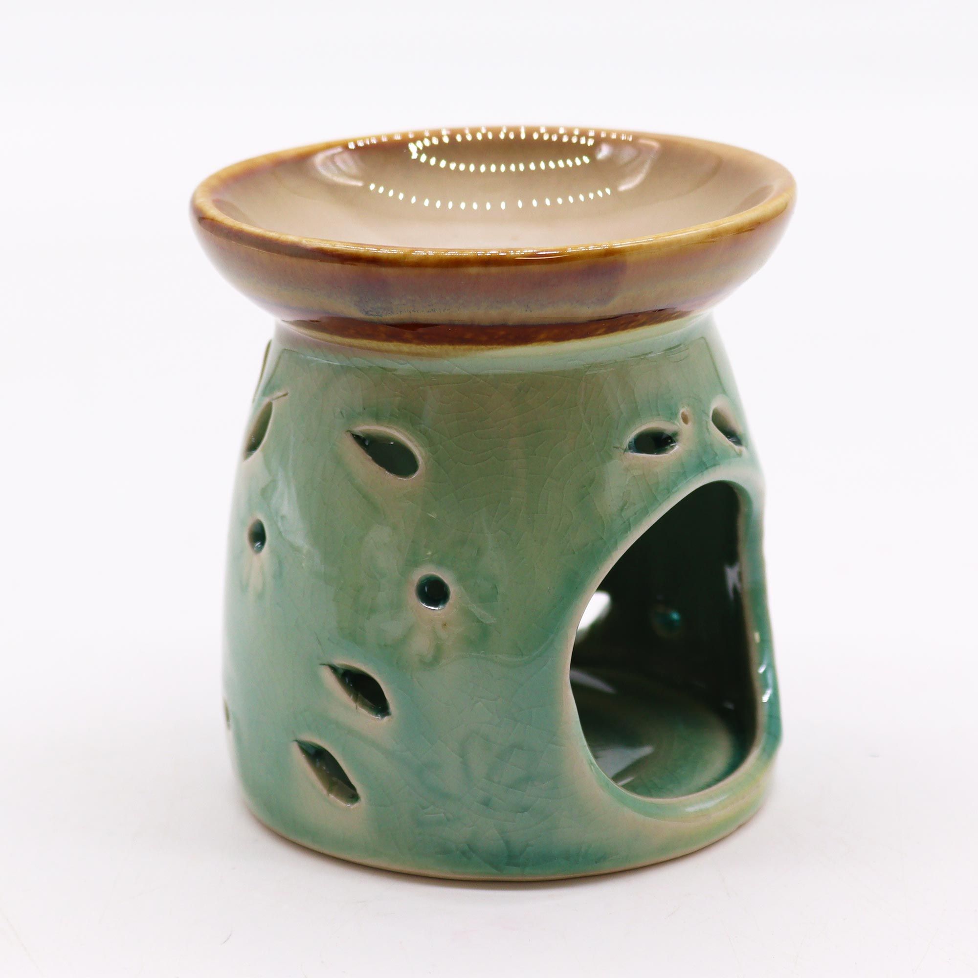 Classic Oil Burner – Blue | www.artisan-gifts.co.uk 4 Classic Oil Burner – Blue | www.artisan-gifts.co.uk 3