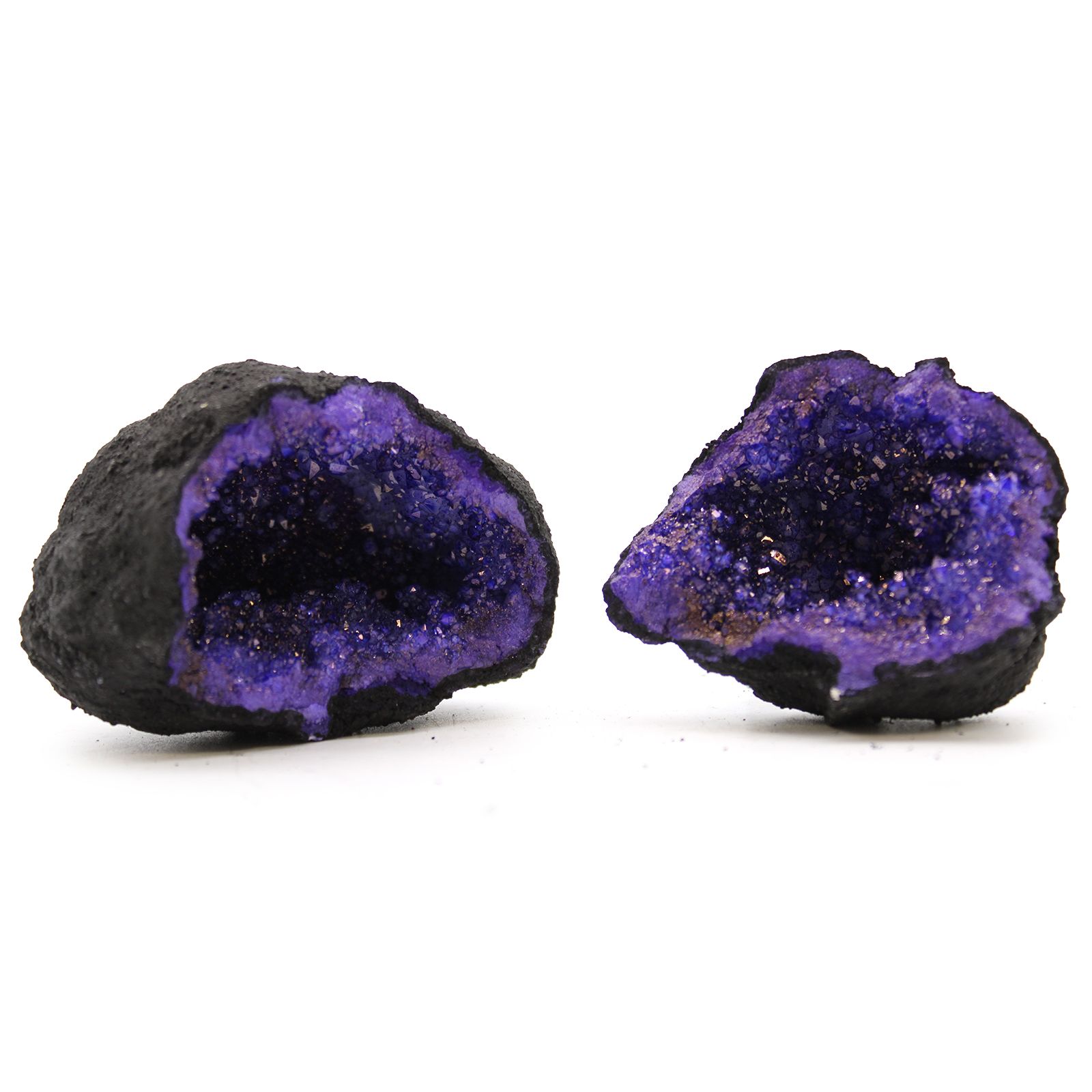 Coloured Calsite Geodes – Black Rock – Turqoise / Purple | www.artisan-gifts.co.uk 2 Coloured Calsite Geodes – Black Rock – Turqoise / Purple | www.artisan-gifts.co.uk 1
