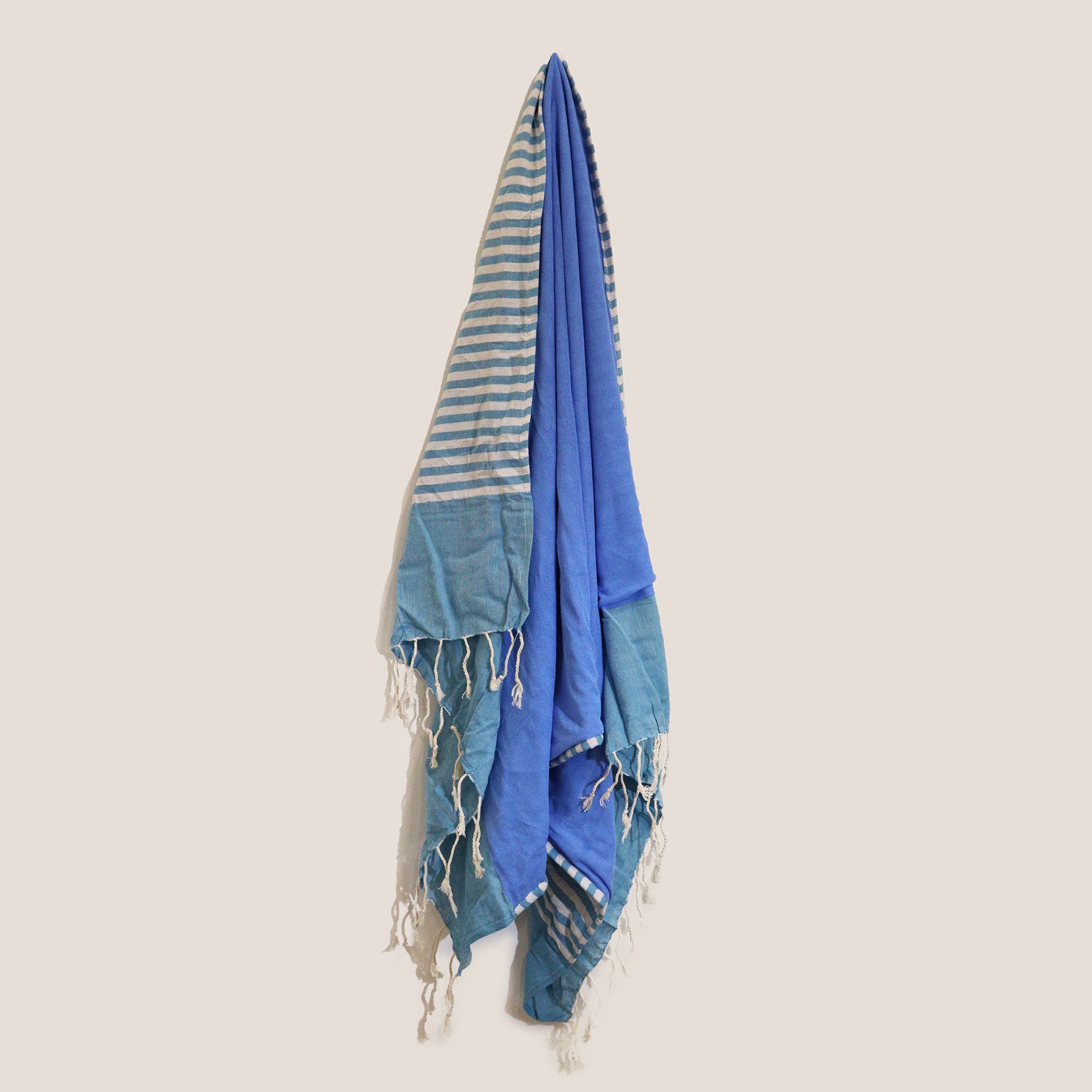 Cotton Pario Towel – 100×180 cm – Sky Blue | www.artisan-gifts.co.uk 3 Cotton Pario Towel – 100×180 cm – Sky Blue | www.artisan-gifts.co.uk 2