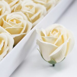 Craft Soap Flowers – Med Rose – Ivory | www.artisan-gifts.co.uk 1