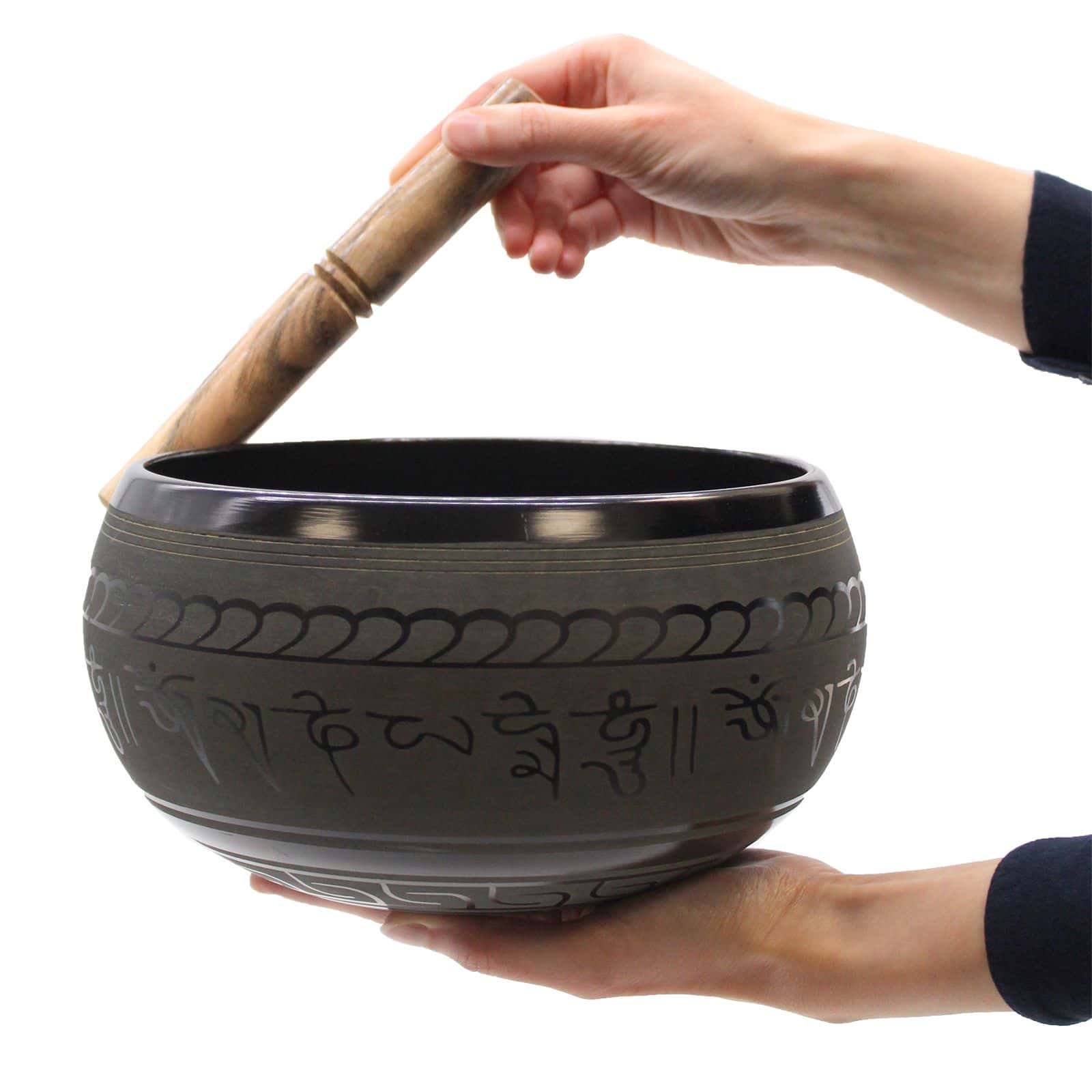Extra Loud – Singing Bowl – Five Buddha | www.artisan-gifts.co.uk 3 Extra Loud – Singing Bowl – Five Buddha | www.artisan-gifts.co.uk 2