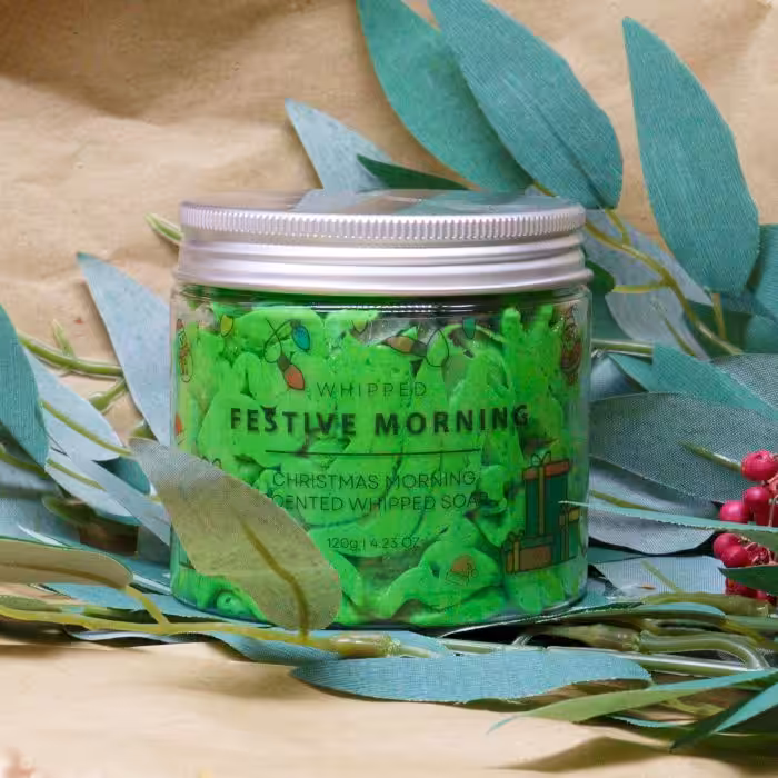 Festive Morning Whipped Soap 120g | www.artisan-gifts.co.uk 5 Festive Morning Whipped Soap 120g | www.artisan-gifts.co.uk 4