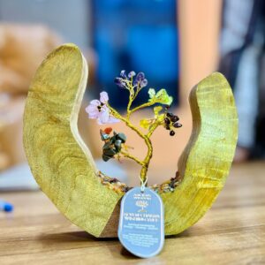 Gemstone Tree Garden – Mango Wood Open Ring – Seven Chakra – 60 chipstones | www.artisan-gifts.co.uk