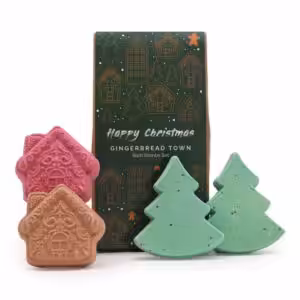 Gingerbread Town Christmas Bath Bomb Gift Pack | www.artisan-gifts.co.uk 1