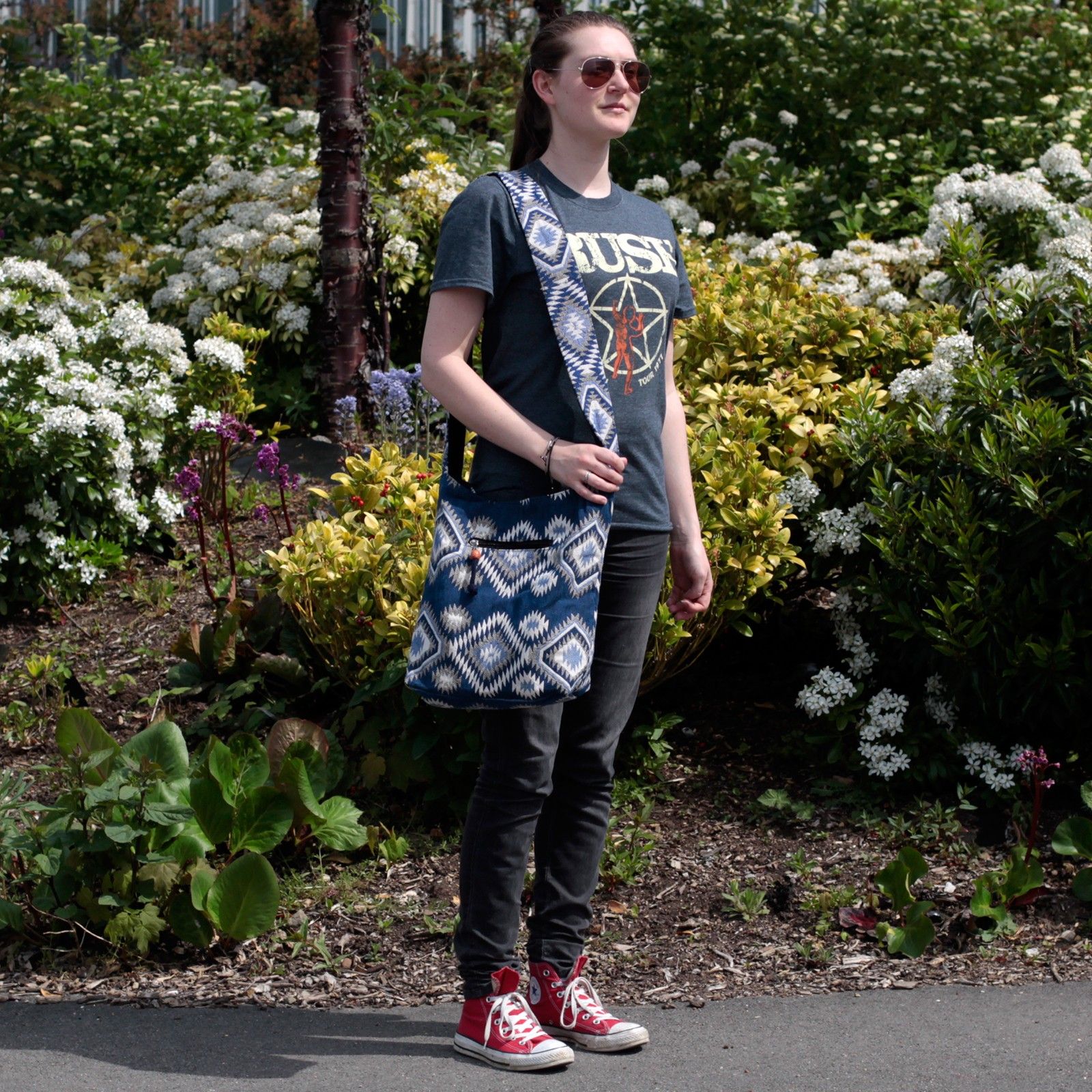 Kathmandu Big Bag – Dusk | www.artisan-gifts.co.uk 7 Kathmandu Big Bag – Dusk | www.artisan-gifts.co.uk 6