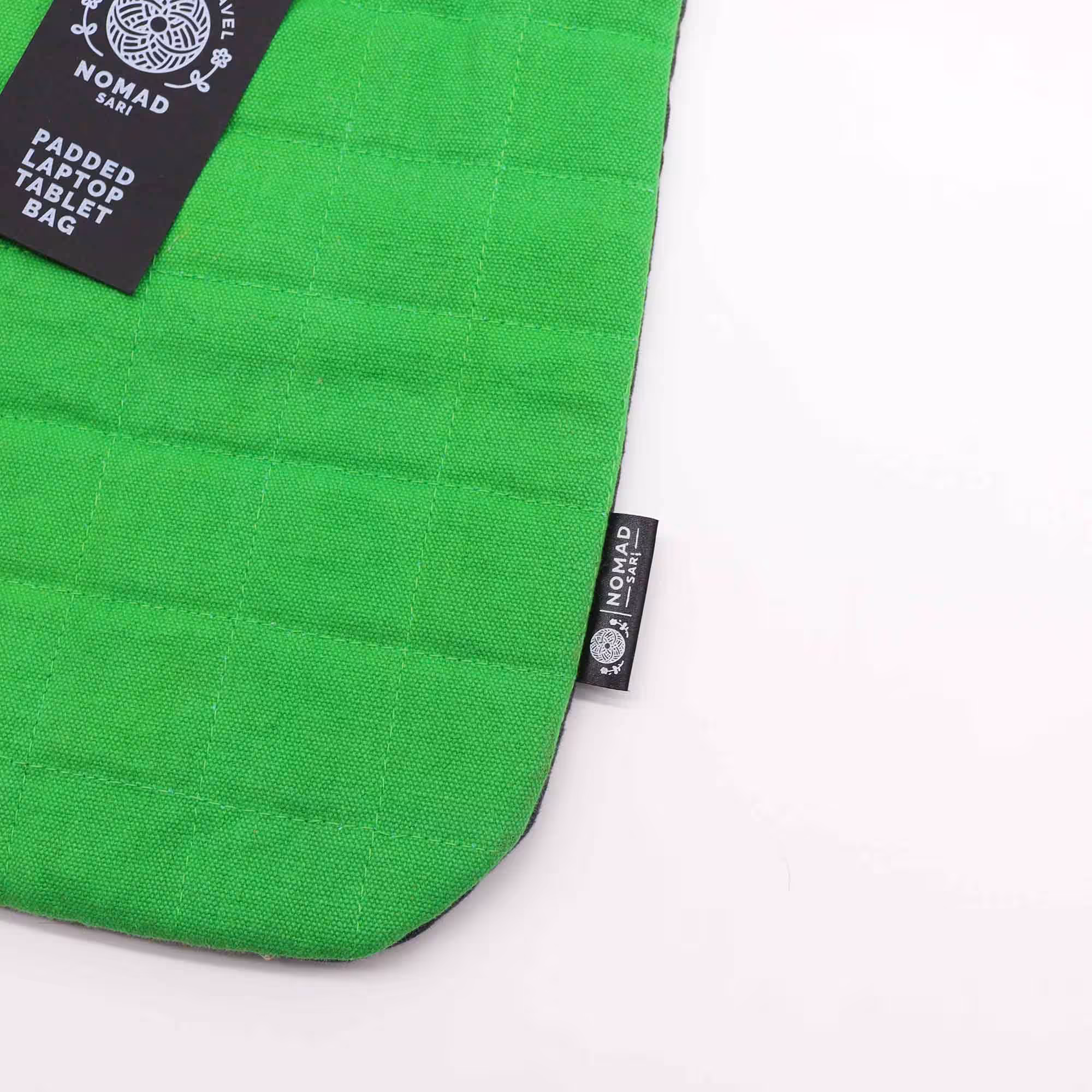 Laptop Padded Pouch – Frog Green – 14oz Stonewash | www.artisan-gifts.co.uk 3 Laptop Padded Pouch – Frog Green – 14oz Stonewash | www.artisan-gifts.co.uk 2