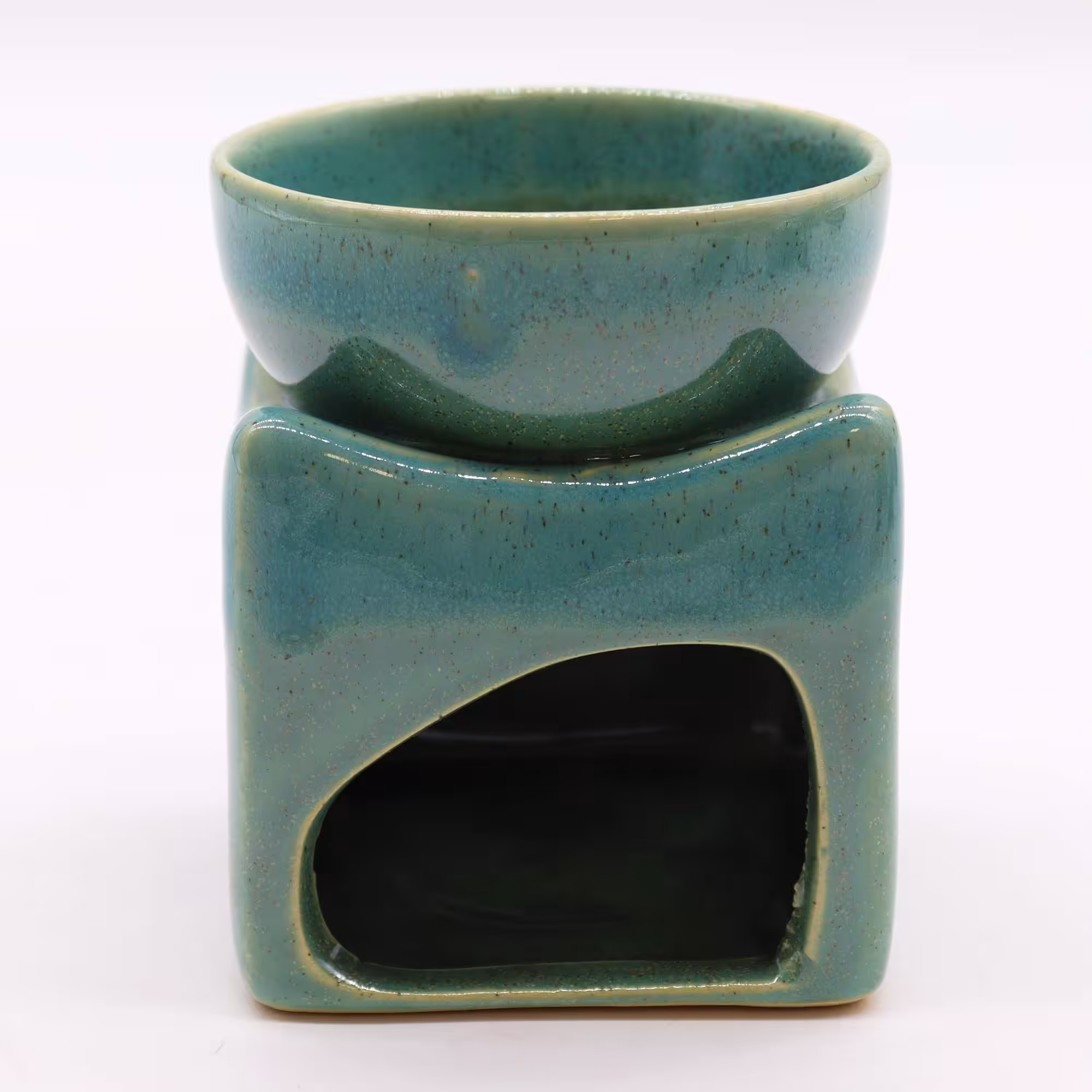 Lucky Coin Large Oil Burner – Jade | www.artisan-gifts.co.uk 3 Lucky Coin Large Oil Burner – Jade | www.artisan-gifts.co.uk 2