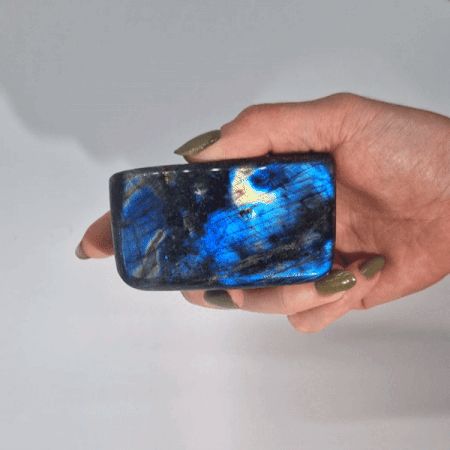 Madagascar Labradorite Medium Stone (approx 250-300gms 80-100mm) | www.artisan-gifts.co.uk 3 Madagascar Labradorite Medium Stone (approx 250-300gms 80-100mm) | www.artisan-gifts.co.uk 2