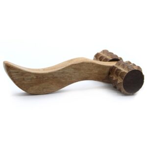 Massage Tool – Ribbed Hand Roller | www.artisan-gifts.co.uk 1