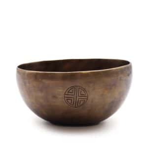 Medium Indian Moon Phase Singing Bowl – (approx 750g) – 15cm | www.artisan-gifts.co.uk 1