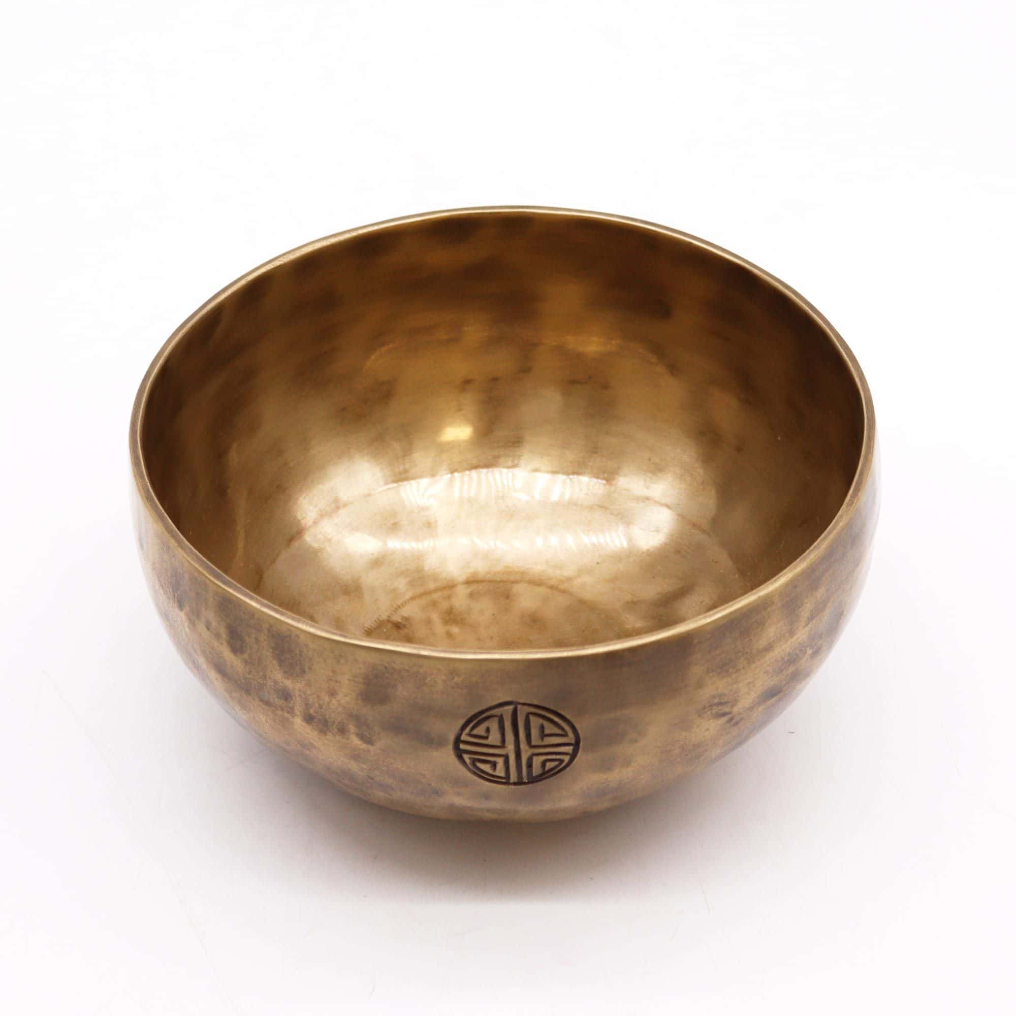 Medium Nepalese Moon Bowl – (approx 750g) – 15cm | www.artisan-gifts.co.uk 3 Medium Nepalese Moon Bowl – (approx 750g) – 15cm | www.artisan-gifts.co.uk 2