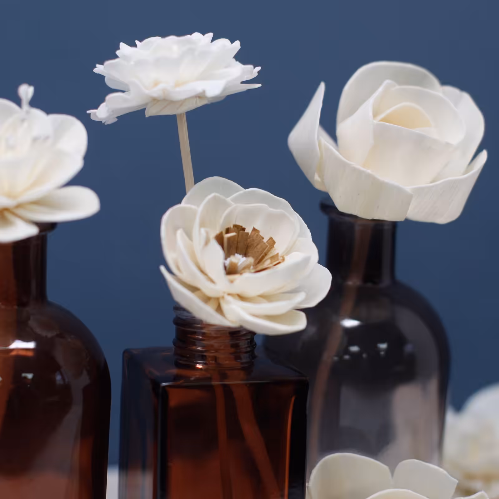 Natural Diffuser Flowers – Lily on Reed | www.artisan-gifts.co.uk 11 Natural Diffuser Flowers – Lily on Reed | www.artisan-gifts.co.uk 10