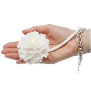 Natural Diffuser Flowers – Med Carnation on String | www.artisan-gifts.co.uk 1
