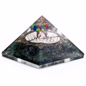 Orgonite Pyramid – Green Acewnturine nd Flower of Life – 70 mm | www.artisan-gifts.co.uk 1