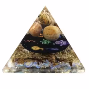 Orgonite Pyramid – Midnight Reiki – 70mm | www.artisan-gifts.co.uk 1
