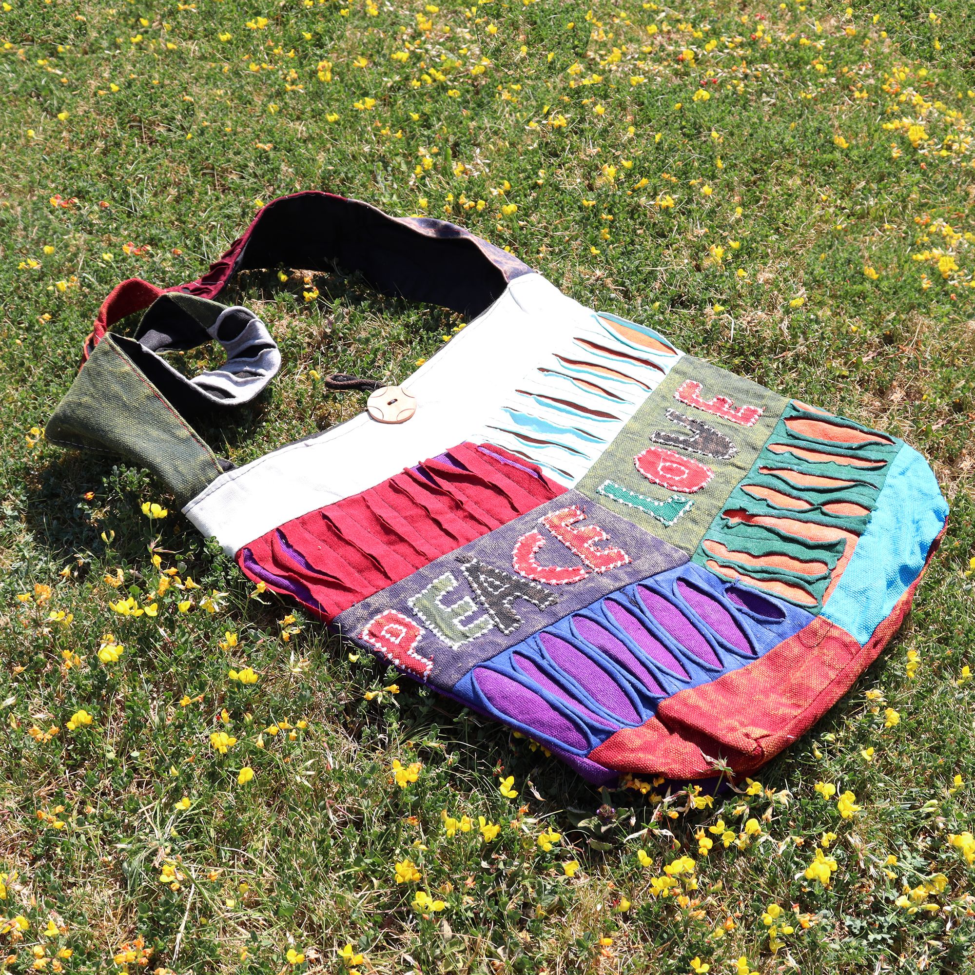 Peace & Love Bags (asst des) | www.artisan-gifts.co.uk 7 Peace & Love Bags (asst des) | www.artisan-gifts.co.uk 6