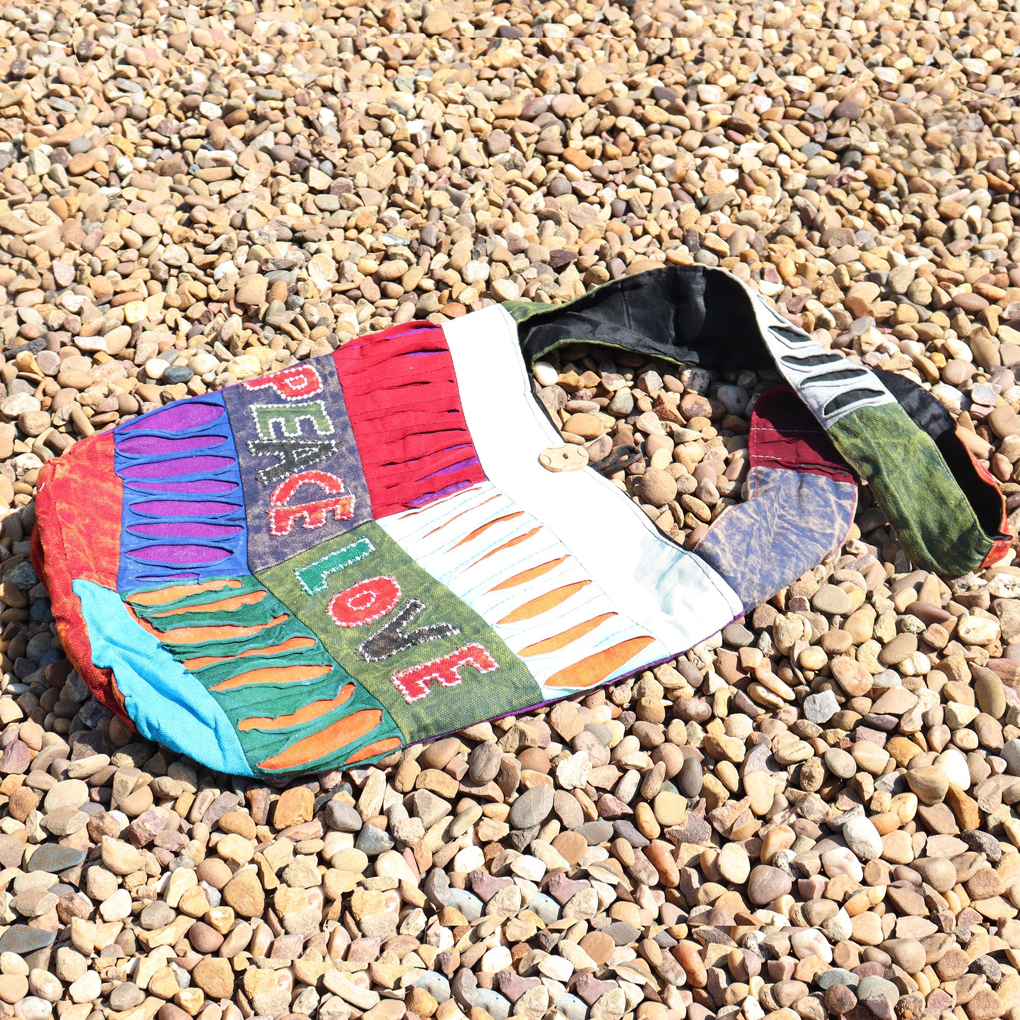 Peace & Love Bags (asst des) | www.artisan-gifts.co.uk 6 Peace & Love Bags (asst des) | www.artisan-gifts.co.uk 5