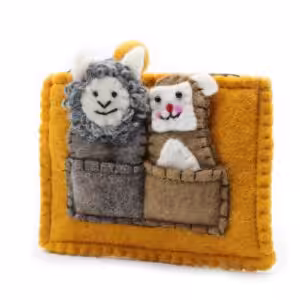 Pouch with Finger Puppets – Bear & Sheep | www.artisan-gifts.co.uk Pouch with Finger Puppets – Bear & Sheep | www.artisan-gifts.co.uk 1