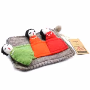 Pouch with Finger Puppets – Friends | www.artisan-gifts.co.uk Pouch with Finger Puppets – Friends | www.artisan-gifts.co.uk 1