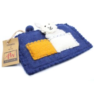Pouch with Finger Puppets – Puppy Pals | www.artisan-gifts.co.uk 1