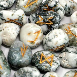 Runes Stone Set in Pouch – Tree Agate | www.artisan-gifts.co.uk 1