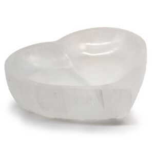 Selenite Heart Bowl – 15cm | www.artisan-gifts.co.uk 1
