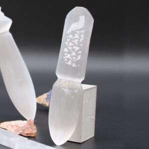 Selenite Ritual Knife – Releasing Bonds | www.artisan-gifts.co.uk 1