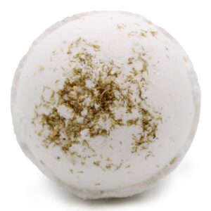 Skin Revive – Himalayan Salt Bath Bomb | www.artisan-gifts.co.uk 1