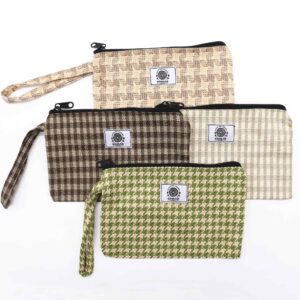 Soft & Natural Handy Gift Pouches & Loop – (assorted materials) -20x13cm | www.artisan-gifts.co.uk 1