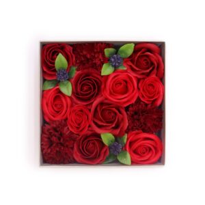 Square Box – Classic Red Roses | www.artisan-gifts.co.uk 1