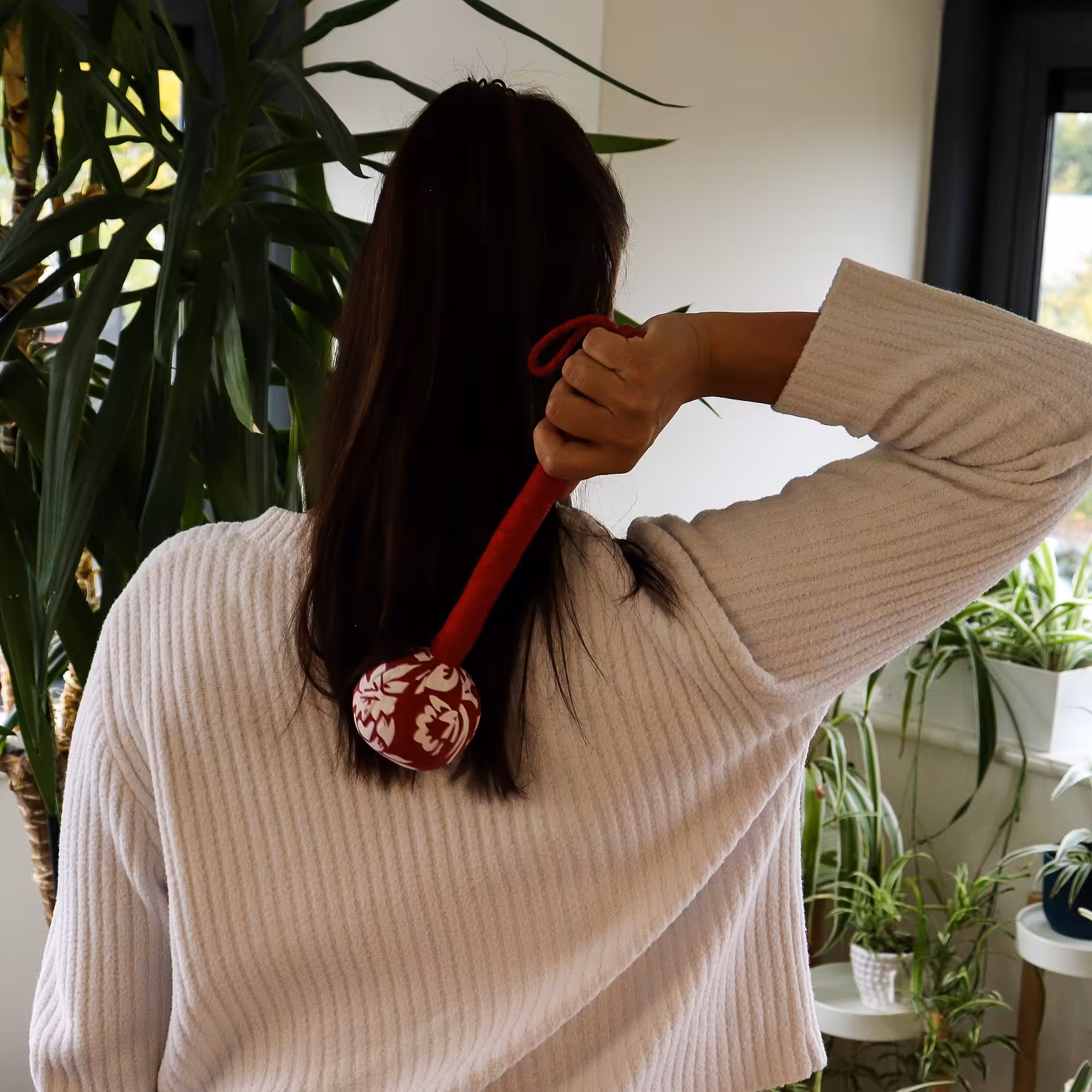 Wormwood Massage Hammer – Red | www.artisan-gifts.co.uk 6 Wormwood Massage Hammer – Red | www.artisan-gifts.co.uk 5