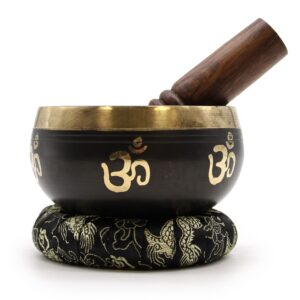 Yoga Om Singing Bowl Set | www.artisan-gifts.co.uk 1