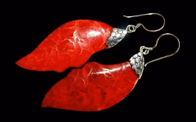 925 Silver Earrings – Leaf Drop | www.artisan-gifts.co.uk 3 925 Silver Earrings – Leaf Drop | www.artisan-gifts.co.uk 2