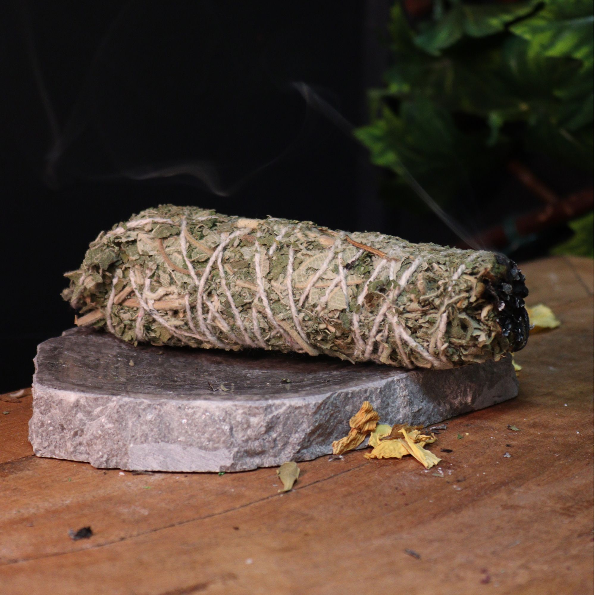 Banjara Smudge – Indian Sage | www.artisan-gifts.co.uk 6 Banjara Smudge – Indian Sage | www.artisan-gifts.co.uk 5