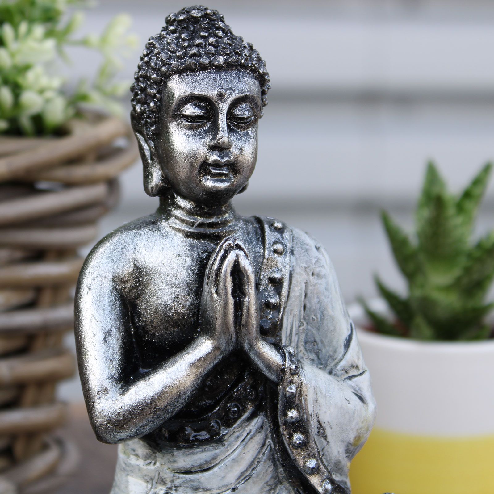 Black & Grey Buddha – Medium | www.artisan-gifts.co.uk 6 Black & Grey Buddha – Medium | www.artisan-gifts.co.uk 5