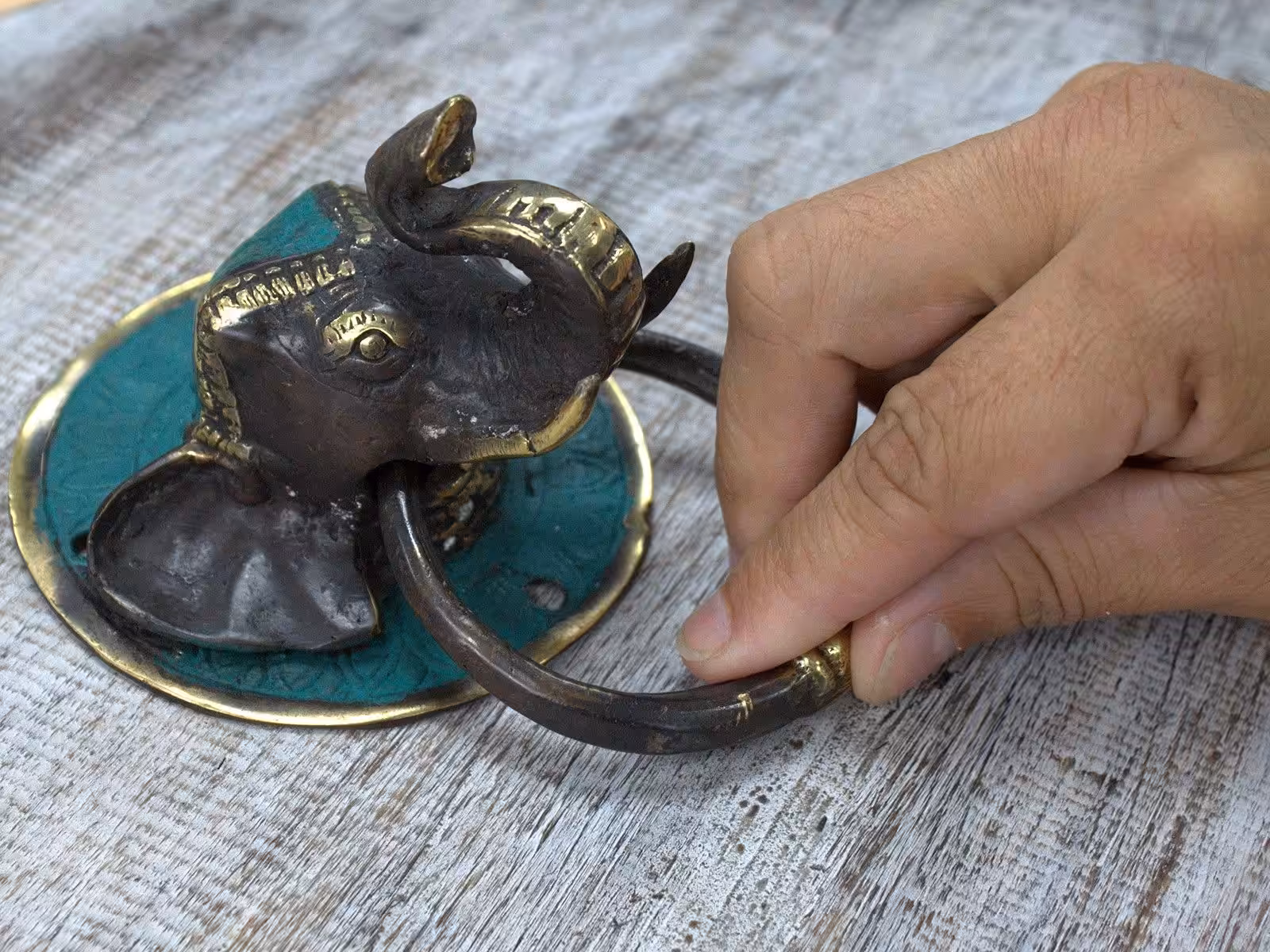 Brass Door Knocker – Rams Head | www.artisan-gifts.co.uk 5 Brass Door Knocker – Rams Head | www.artisan-gifts.co.uk 4