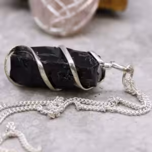 Cascade Wrapped Gemstone Necklace – Rough Black Onyx | www.artisan-gifts.co.uk 1