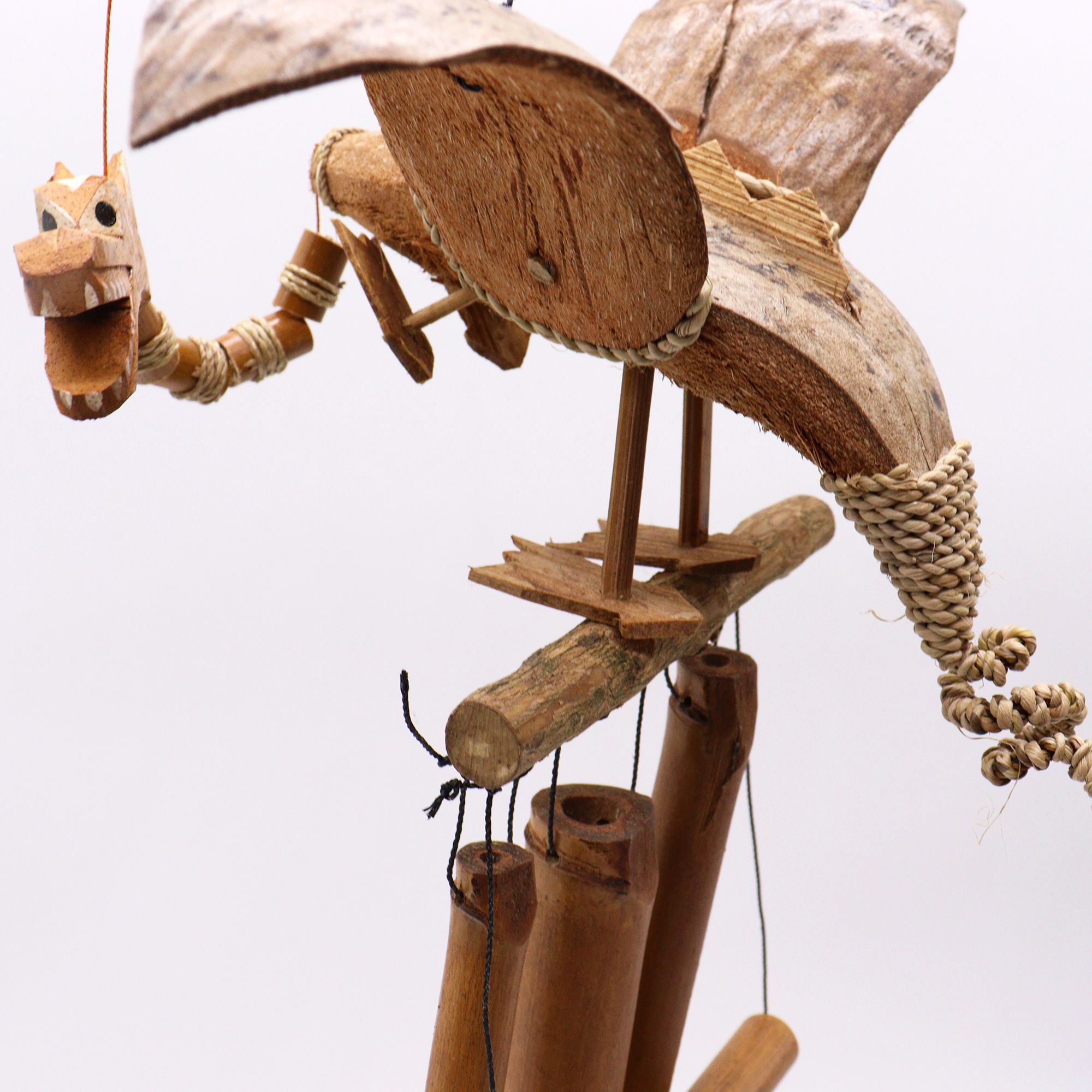 Coconut Dragon Wind Chimes | www.artisan-gifts.co.uk 7 Coconut Dragon Wind Chimes | www.artisan-gifts.co.uk 6