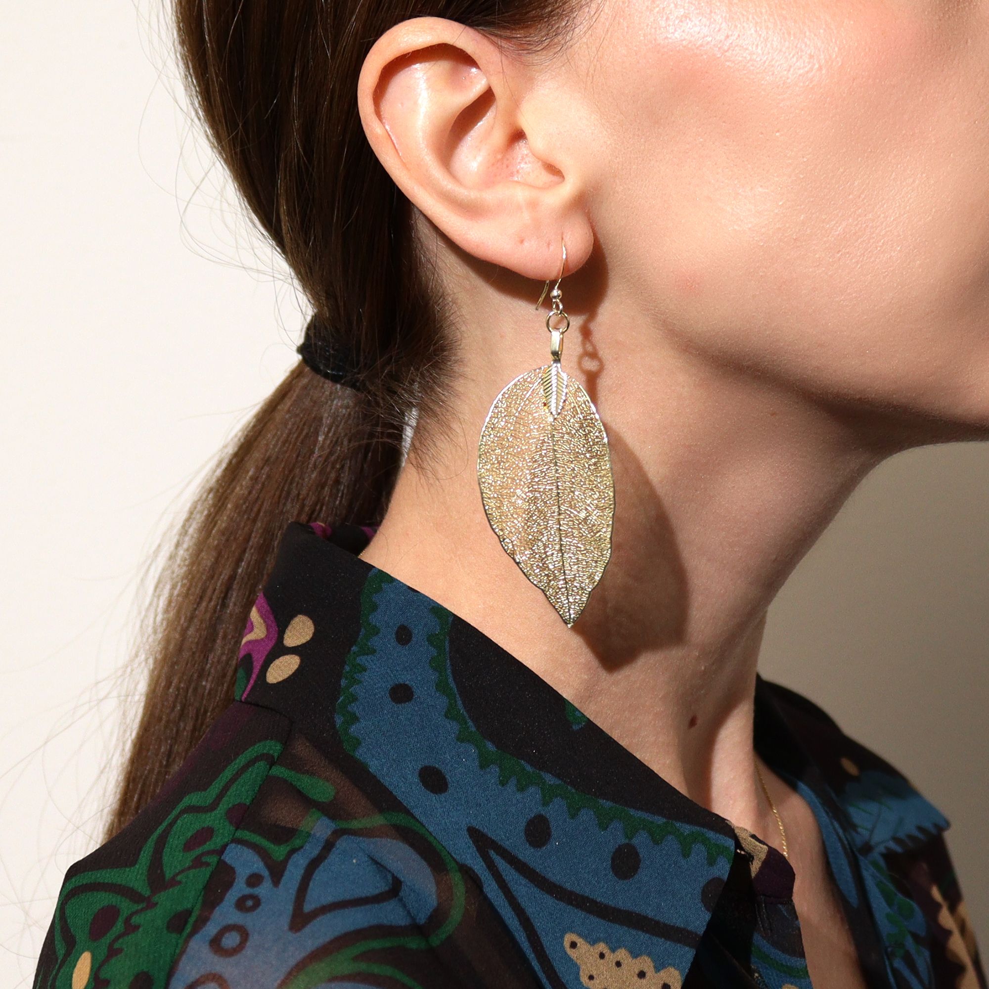 Earrings – Bravery Leaf – Gold | www.artisan-gifts.co.uk 6 Earrings – Bravery Leaf – Gold | www.artisan-gifts.co.uk 5