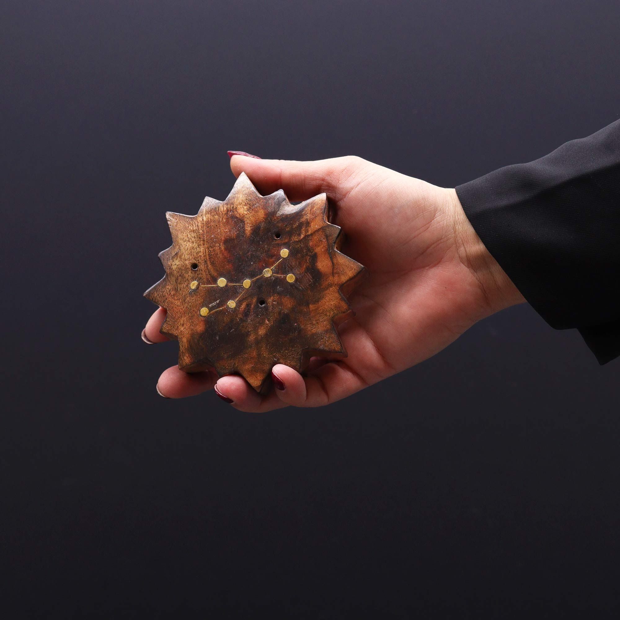 Engraved and Brass Zodiac Sign Incense Burner – Sun | www.artisan-gifts.co.uk 9 Engraved and Brass Zodiac Sign Incense Burner – Sun | www.artisan-gifts.co.uk 8