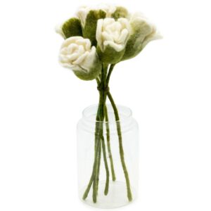 Felt Flowers – White Roses | www.artisan-gifts.co.uk 1