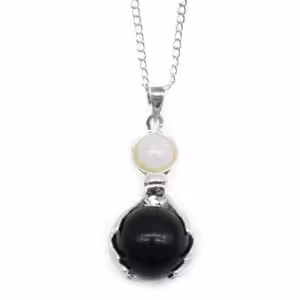 Gemstone Healing Hands Pendant – Black Agate | www.artisan-gifts.co.uk 1