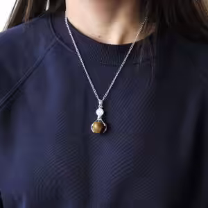 Gemstone Healing Hands Pendant – Tiger Eye | www.artisan-gifts.co.uk 1