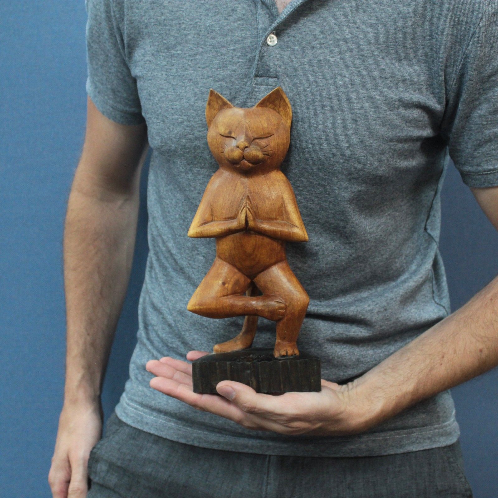Handcarved Yoga Cats – One Leg | www.artisan-gifts.co.uk 3 Handcarved Yoga Cats – One Leg | www.artisan-gifts.co.uk 2