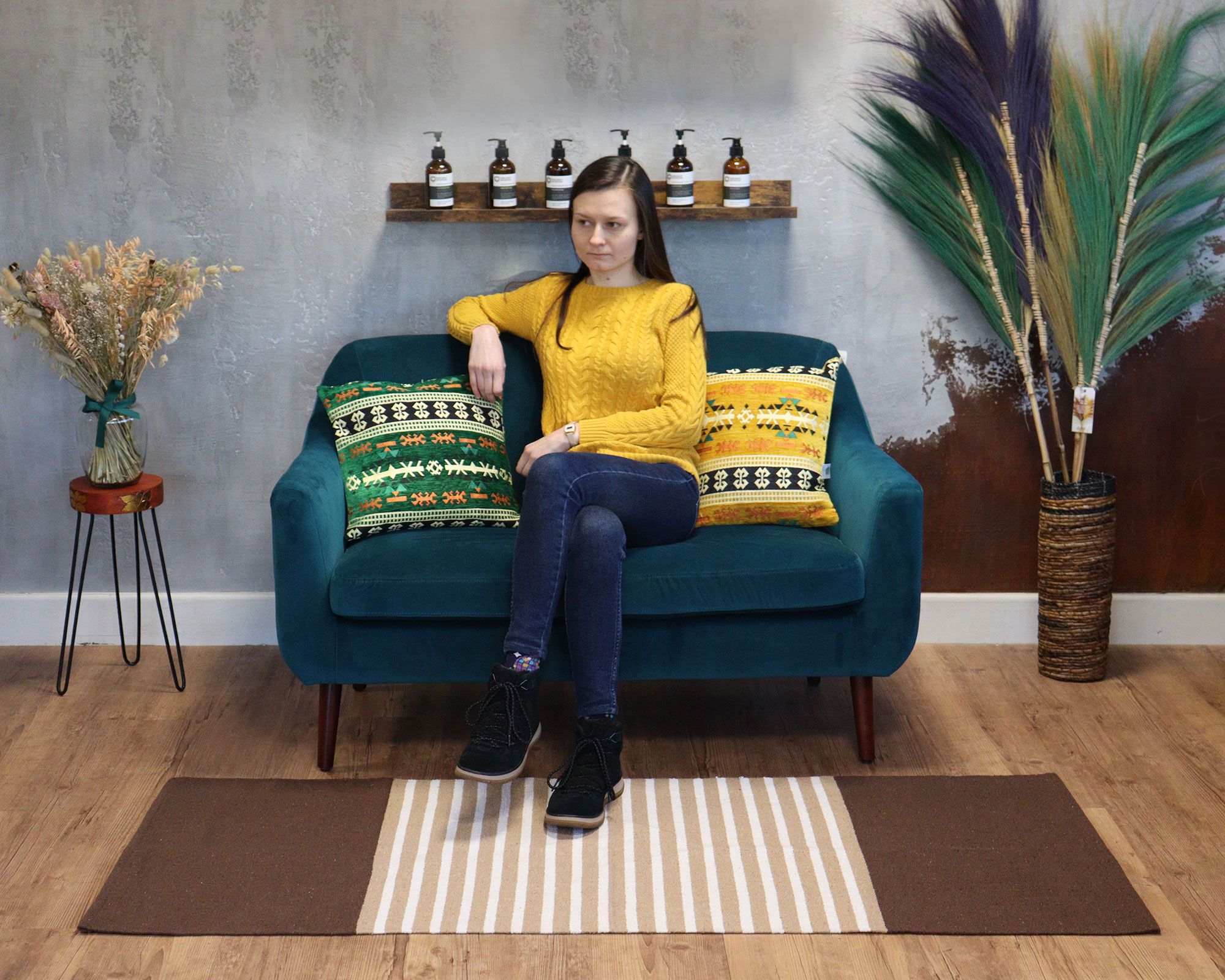 Indian Cotton Rug – 70x170cm – Dark Brown / Beige | www.artisan-gifts.co.uk 6 Indian Cotton Rug – 70x170cm – Dark Brown / Beige | www.artisan-gifts.co.uk 5