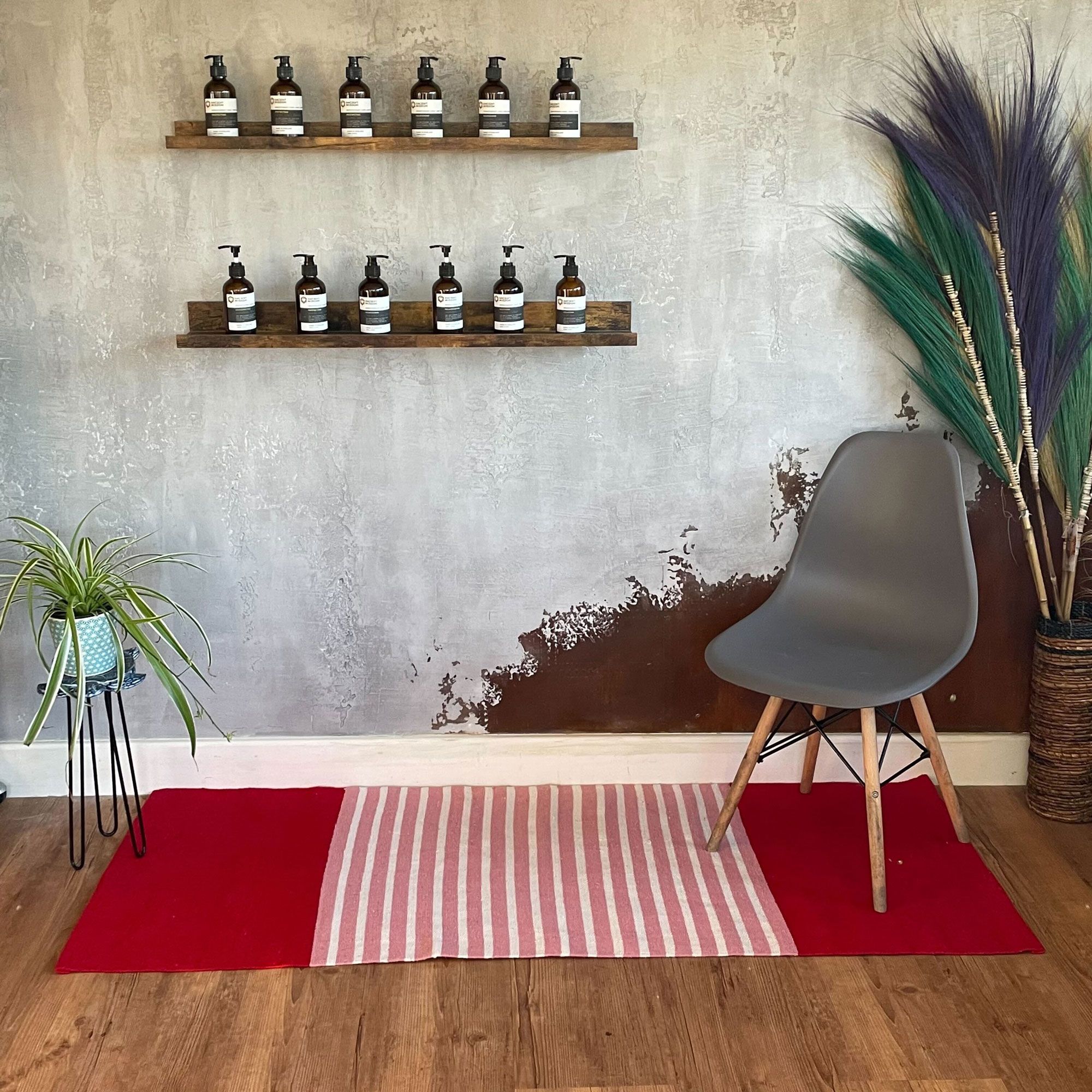 Indian Cotton Rug – 70x170cm – Red/Pink | www.artisan-gifts.co.uk 3 Indian Cotton Rug – 70x170cm – Red/Pink | www.artisan-gifts.co.uk 2